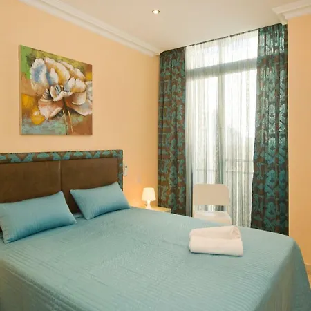 Lägenhet Duplex 1 Bedroom With 2 Bathrooms- Sleep 4 *